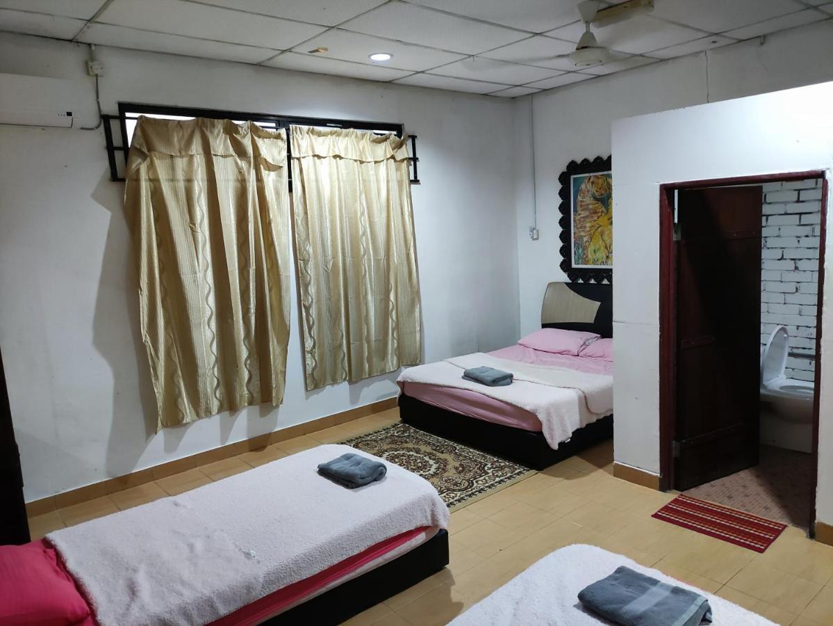 Kencana Guest House Pantai Cenang  Δωμάτιο φωτογραφία